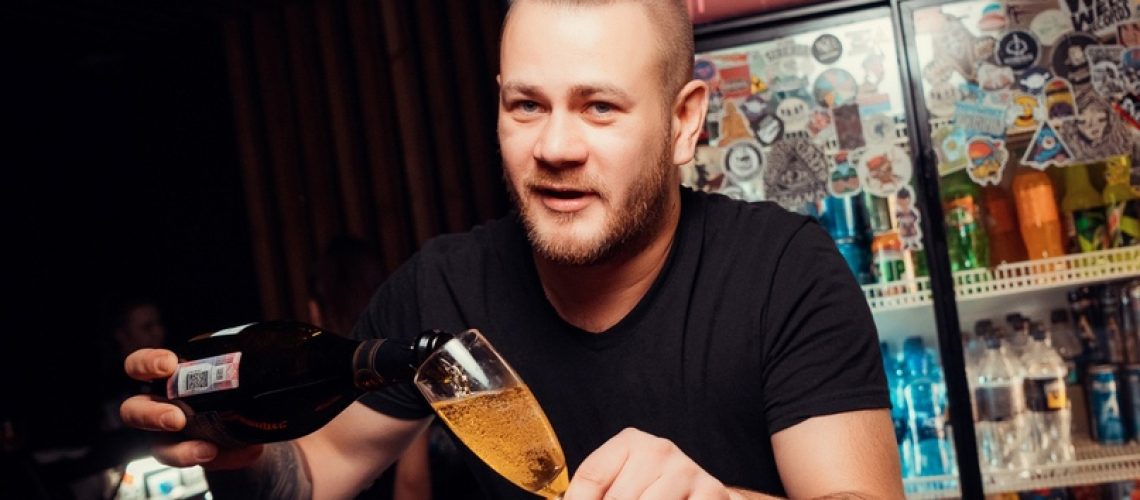 sKaqY6xtDKU